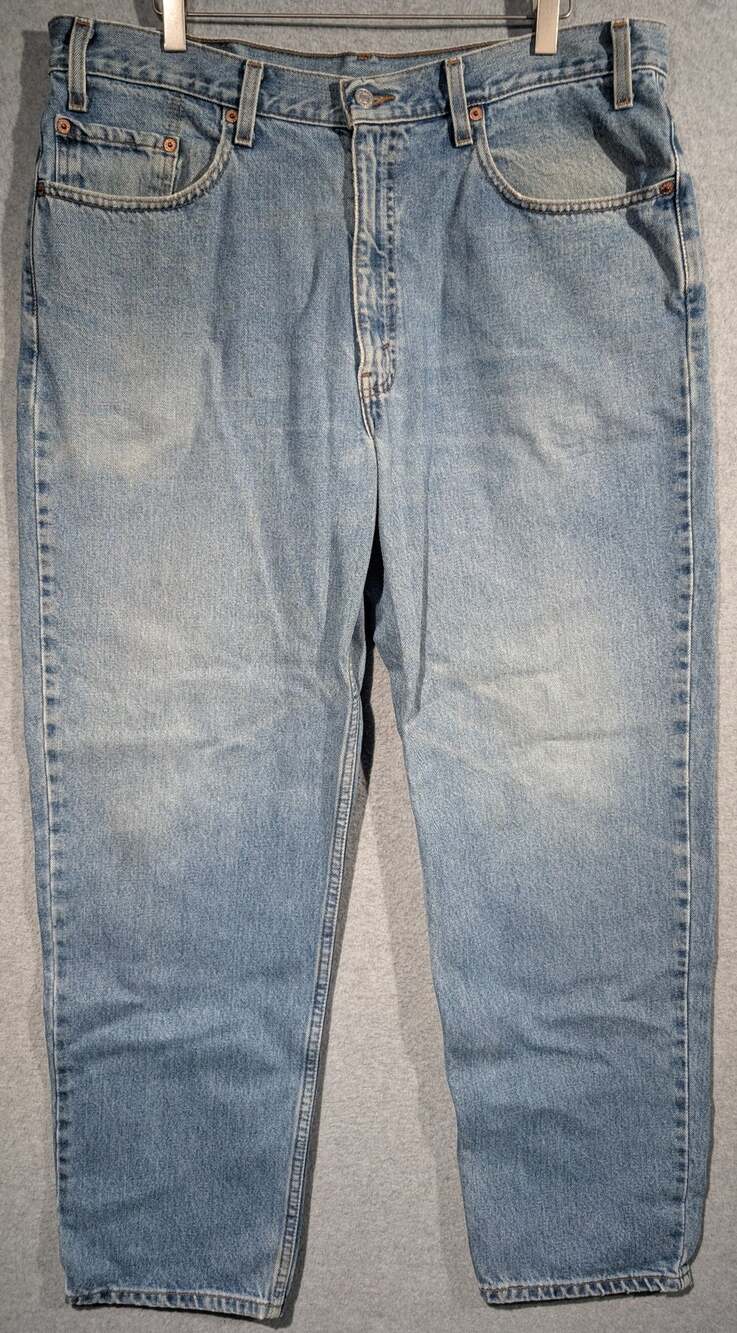 Y2K Levi's 550 Jeans Men's 38x30 Relaxed Fit Blue Light Wash Denim 550-4891